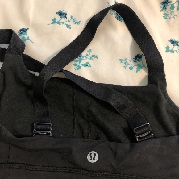 NWT Lululemon both ways bra - Picture 3 of 4
